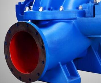 　　中開泵，一種采購(gòu)單上面常見的一種泵類產(chǎn)品，或者說(shuō)我們?cè)谝恍┩稑?biāo)項(xiàng)目上面也能看到它的身影。那么到底什么樣的水泵我們稱其為中開泵呢?其實(shí)中開泵的型號(hào)也就那么幾種!  　　首先，中開泵就是我們常說(shuō)的單級(jí)雙吸式離心泵，即：雙吸離心泵。此類水泵只能輸送清水，不能含有雜質(zhì)，他最大的特點(diǎn)便是流量很大，因此我們又稱其為大流量離心泵。(這里的大流量是指上千方每小時(shí)的出水量)  　　中開泵的常用型號(hào)分別為：S型、SH型。  　　知道了這種水泵的特點(diǎn)那么對(duì)于它的用途想必也是一目了然了，只要是您需要流量上千方揚(yáng)程不是很高而且輸送清水，那么您就可以選擇這種水泵了，它的價(jià)格我們陽(yáng)光泵業(yè)是根據(jù)實(shí)際的參數(shù)決定。如果您需要的流量不是很大，那么您也可以選擇普通的管道離心泵就可以